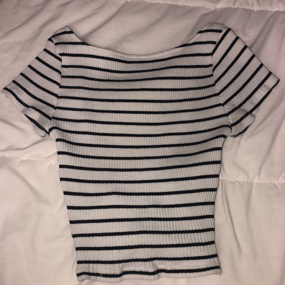 Striped backless shirt